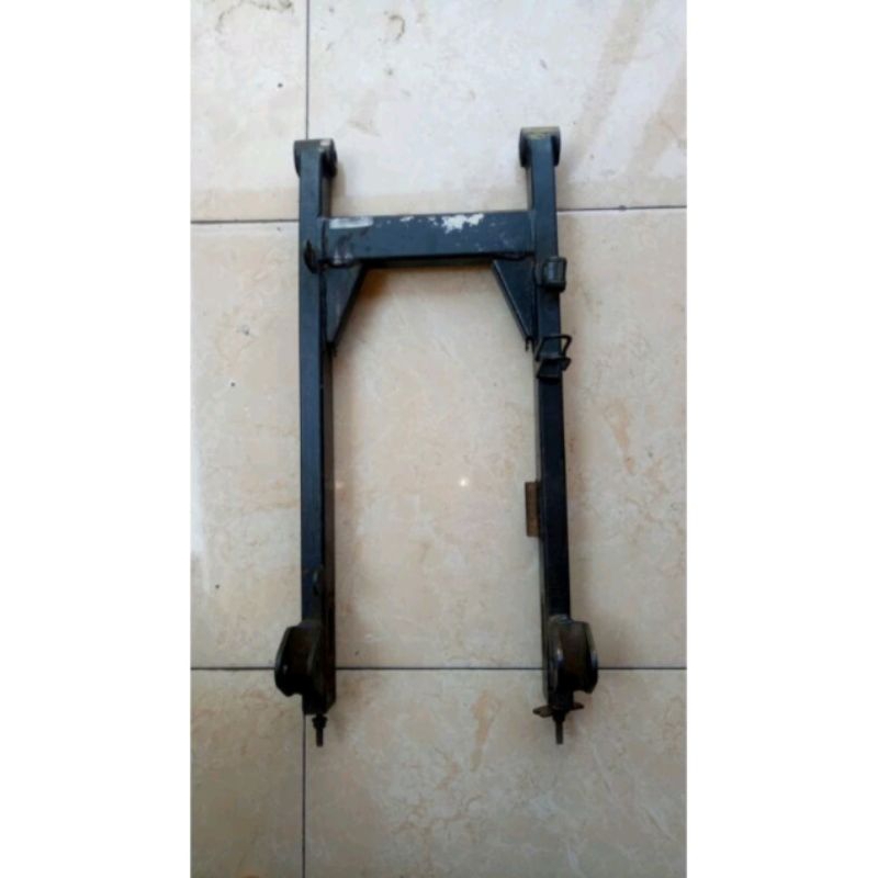 swing arm shogun sp 125 FL/ robot original