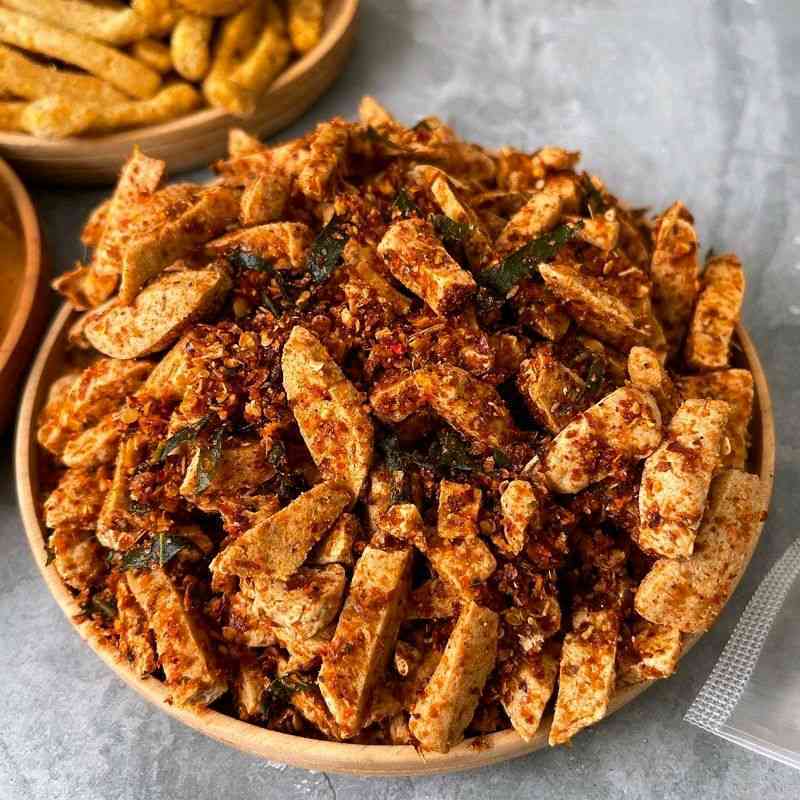 

PROMO STIK BASRENG PEDAS DAUN JERUK 250 GRAM JAJANAN KEKINIAN VIRAL CEMILAN CAMILAN MURAH