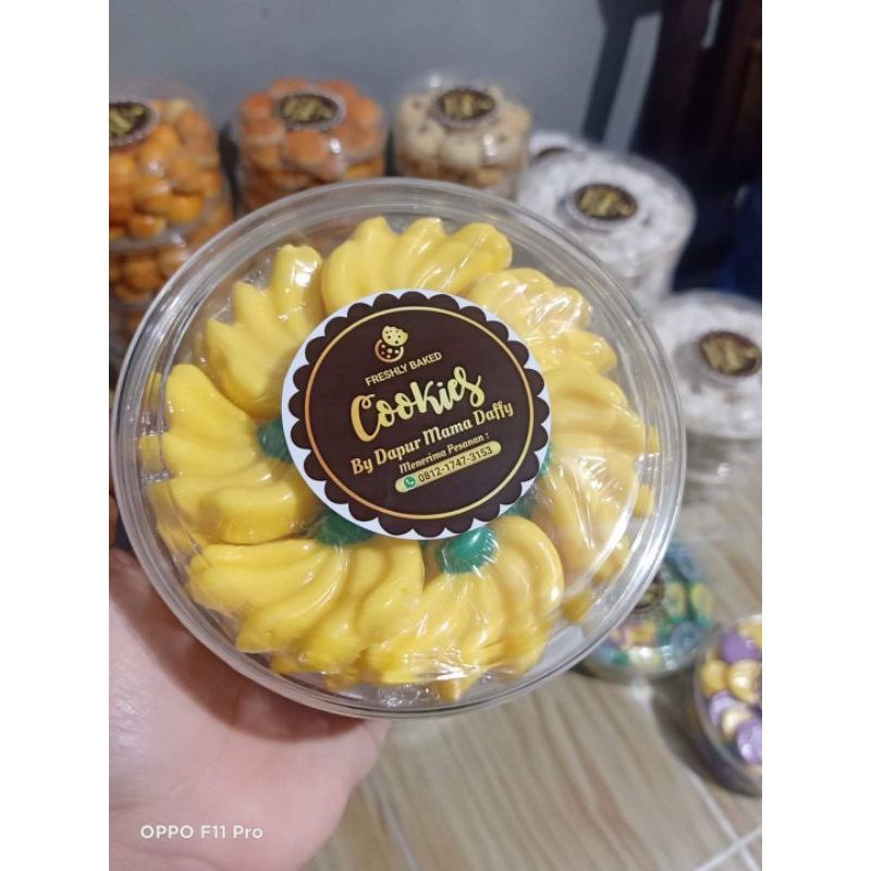 

coklat karakter/coklat pisang/kemasan toples 250gr