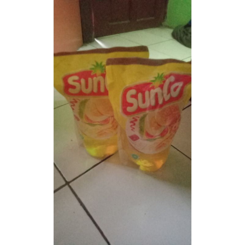 

minyak goreng sunco 2 liter