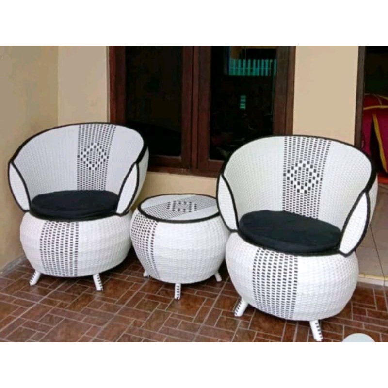 kursi sofa teras rotan sintetis