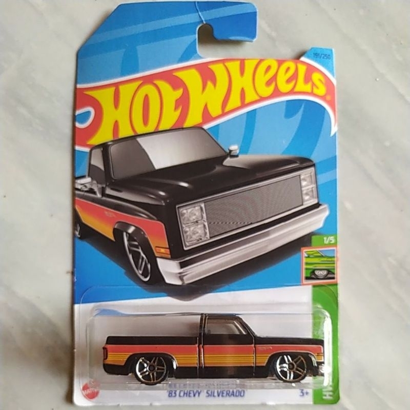HOTWEELS '83 CHEVY SILVERADO