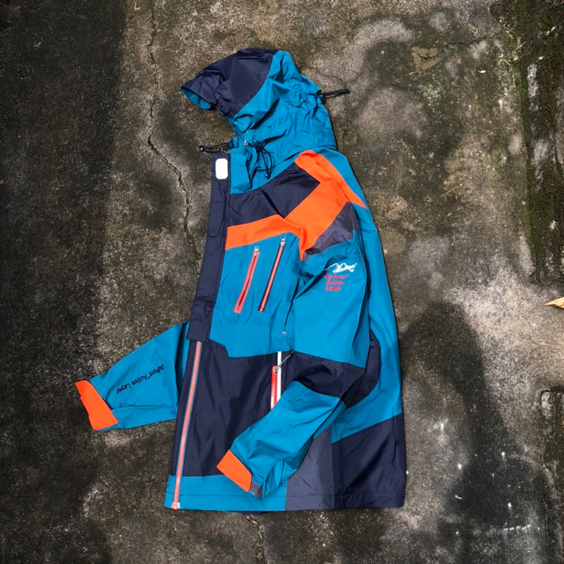 outdoor trespass gorpcore second bekas not arcteryx