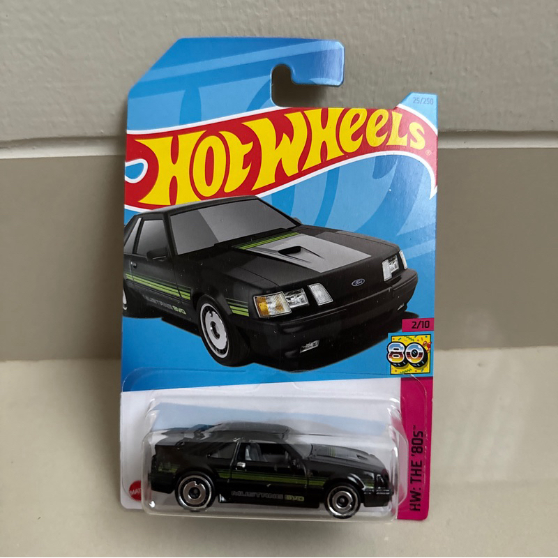 84 mustang svo hotwheels hitam