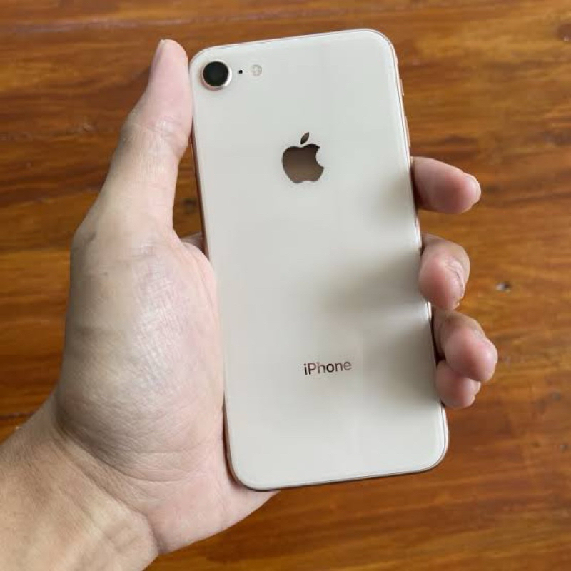 iphone 8 64GB ( inter )
