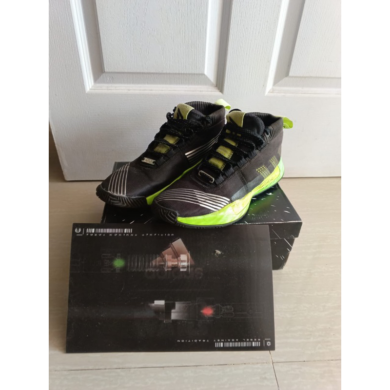 SEPATU ADIDAS DAME 5 (STARWARS EDITION)