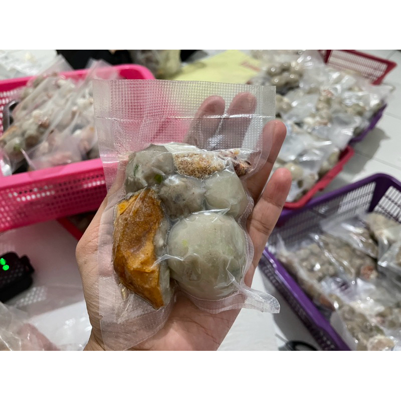 

CILOK BASO ACI MOMMY HASHA SERBA GOCENG CERIA