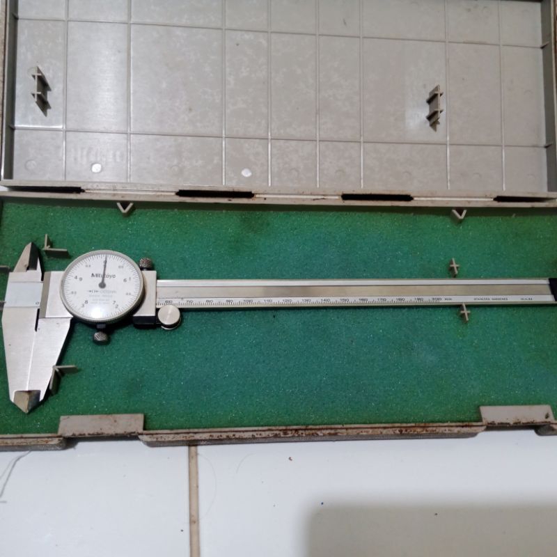 Dial Calipers 6" Mitutoyo D15 / Jangka Sorong / Sigmat Mitutoyo 150 mm
