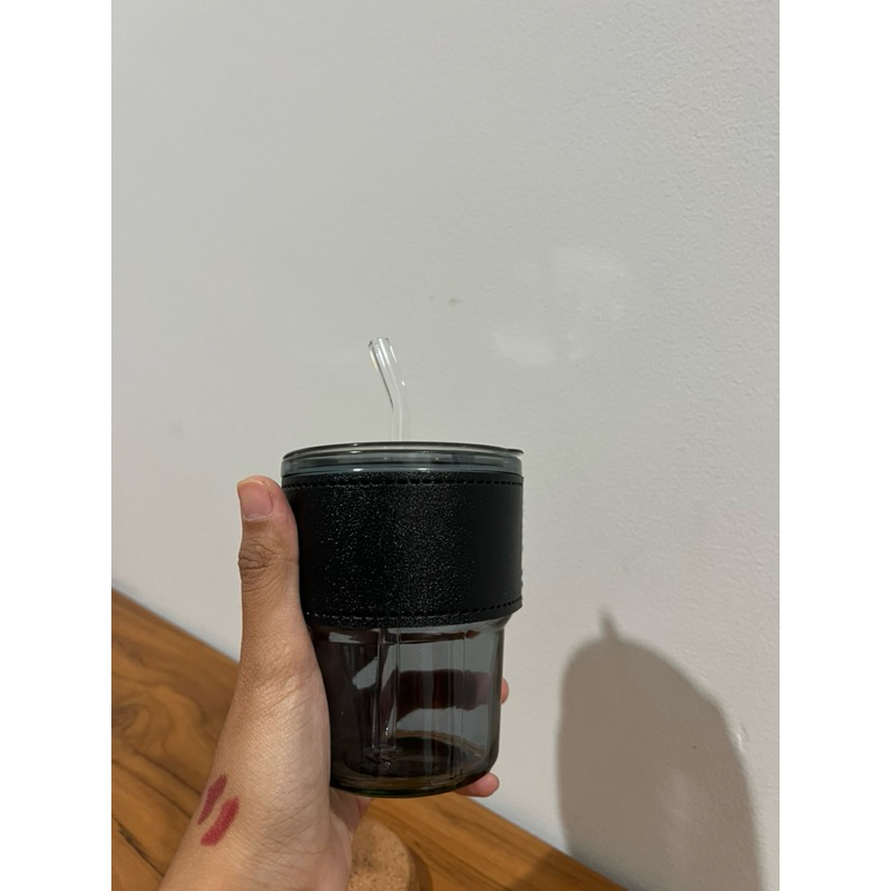 Gelas Minum Kaca Sedotan Warna Hitam 450ml