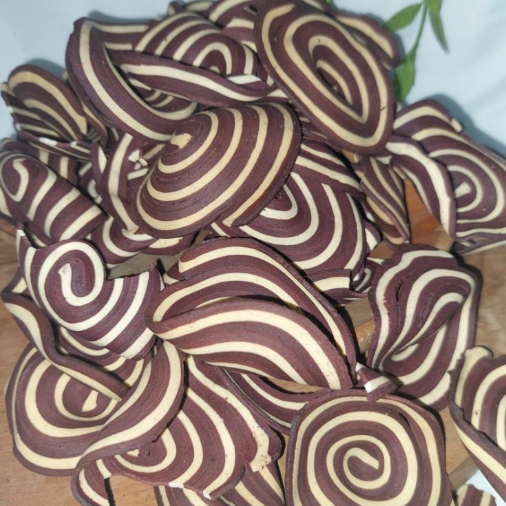 

KUPING GAJAH RASA COKLAT 100 GR