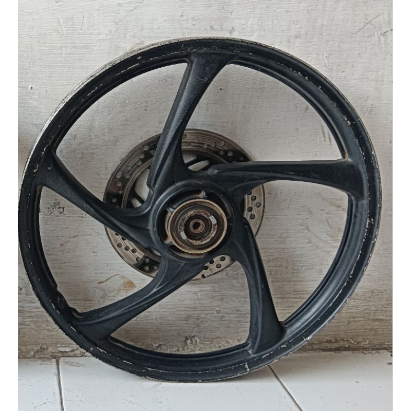 velg depan smash titan original