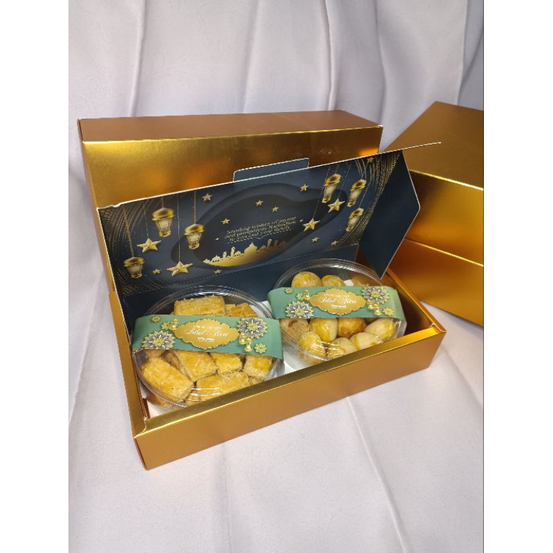 

Hampers Lebaran Premium, Paket Idul fitri Premium, Paket kue kering, Paket Miki-Mimi Adam
