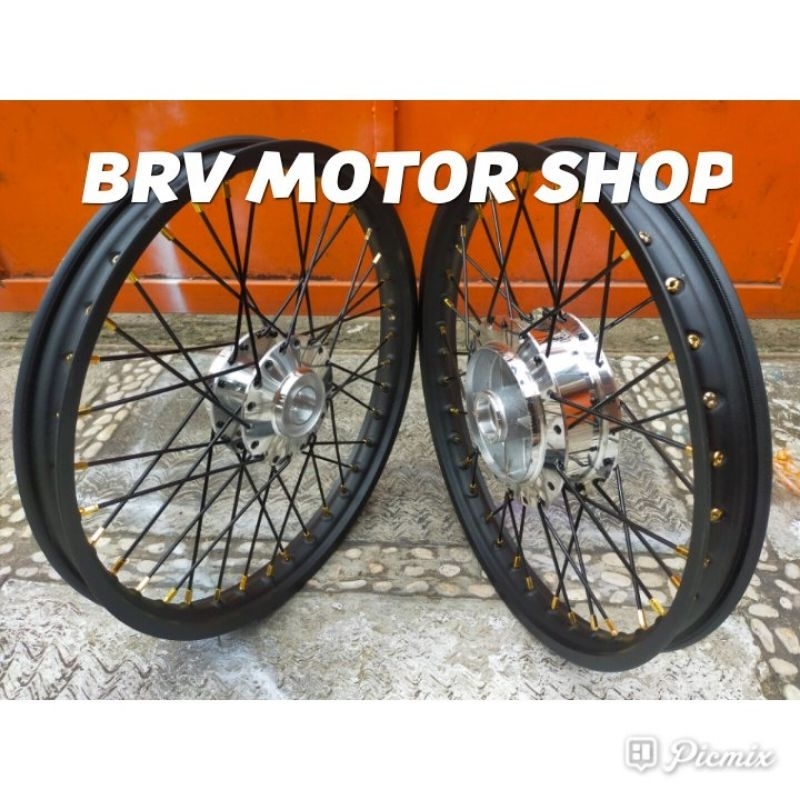 velg jari satria fu ring17.  Velg set satria fu 140-17