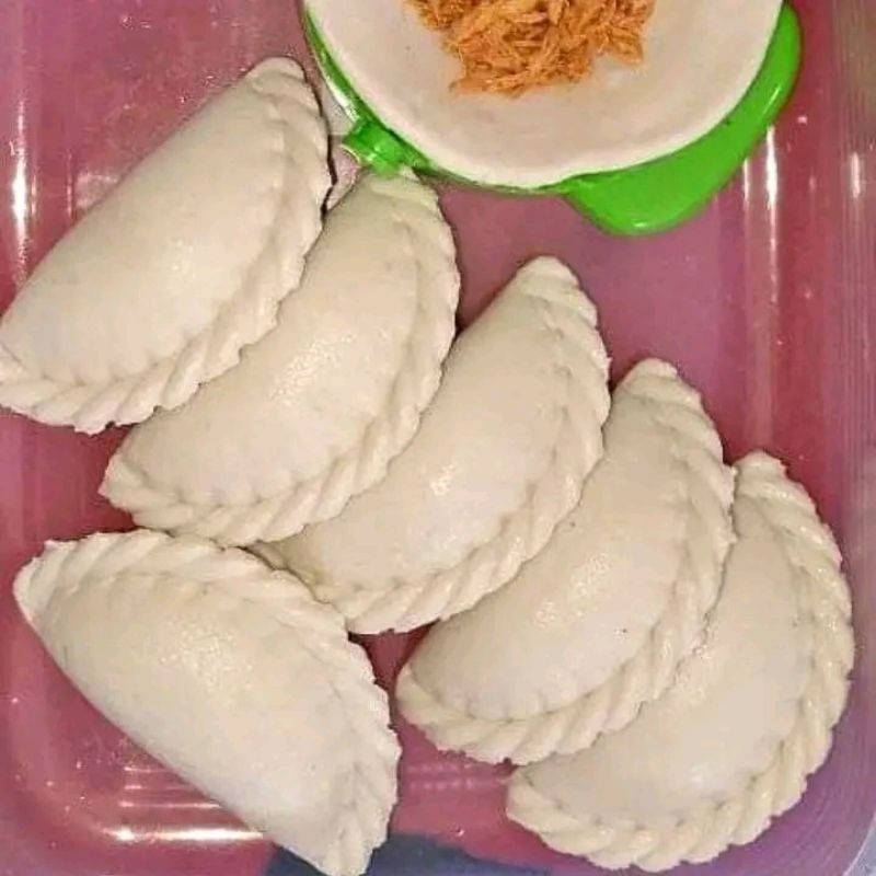 

Cireng isi Ayam Suwir Pedas Besar isi 5pcs Vacum