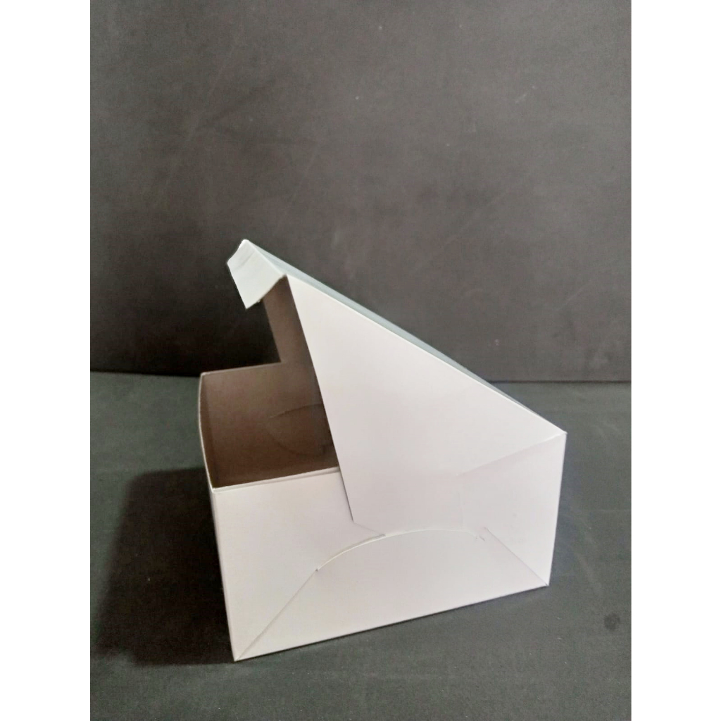

BOX SNACK / KOTAK KUE