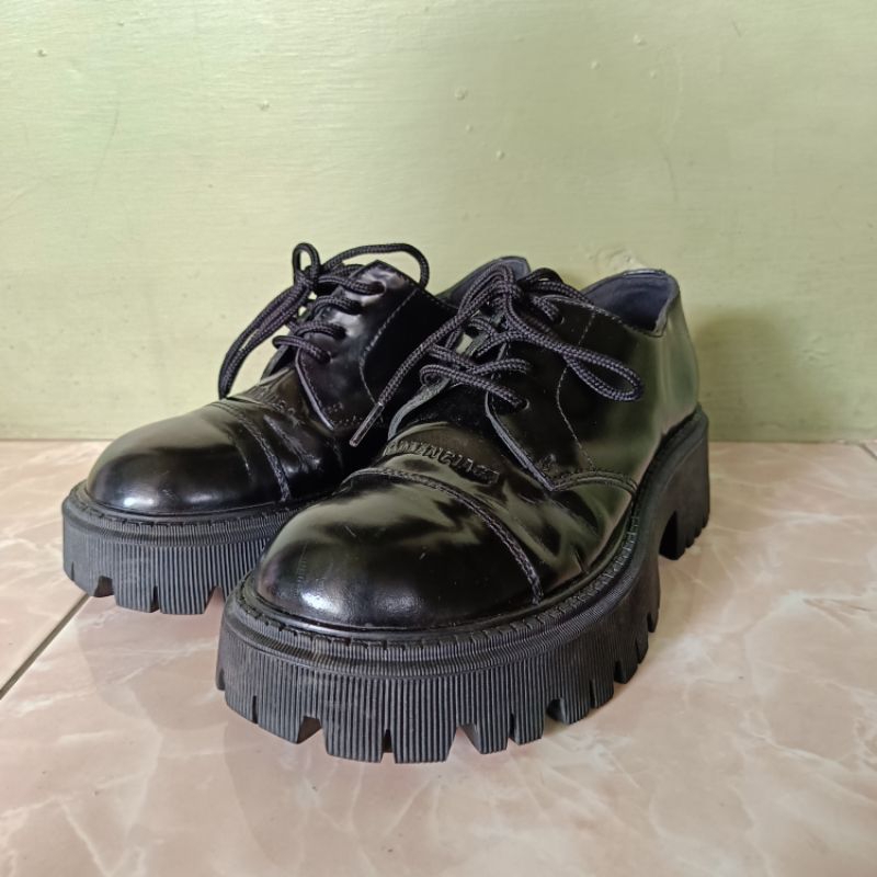 ❌ SOLD ❌ SEPATU BALENCIAGA DERBY TRACTOR LOW
