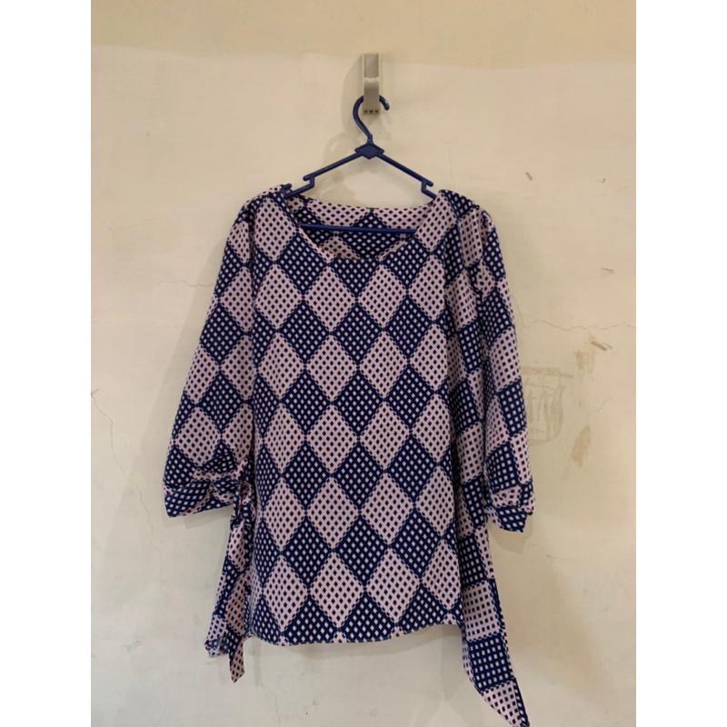 Preloved Blouse Wajik/ Blouse/ Preloved/ Blouse Cantik/ Blouse Motif