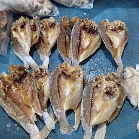 

ikan asin gulamo, ikan asin fresh asahan (100 gr / 1 ons)