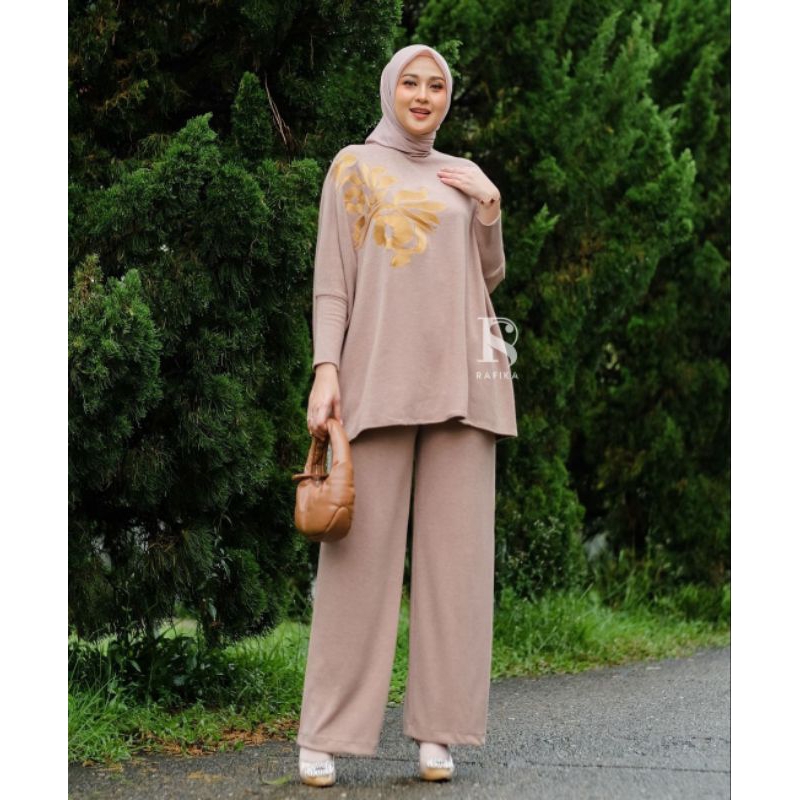 CHILA SET BY RAFIKA STORE/ONE SET BATWING BY RAFIKA STORE