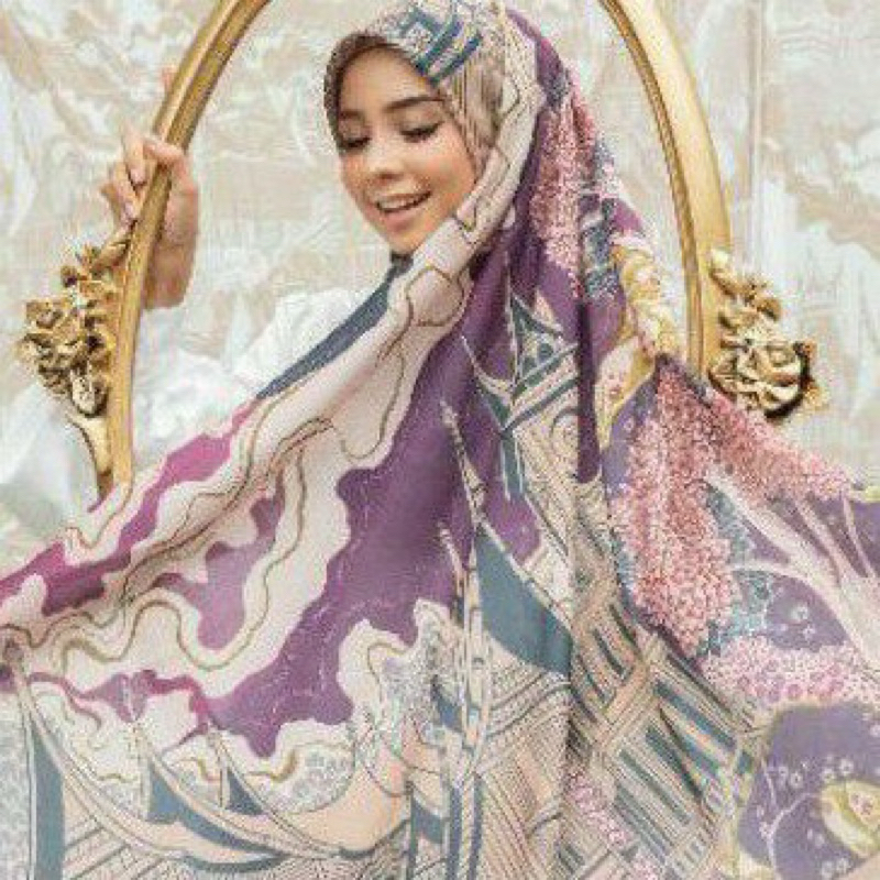 Preloved Scarf Wearing Klamby / Preloved Gadang Scarf Wearing Klamby