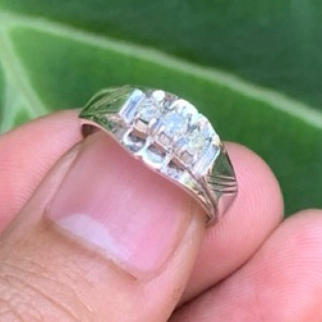 Cincin Wanita Berlian Banjar