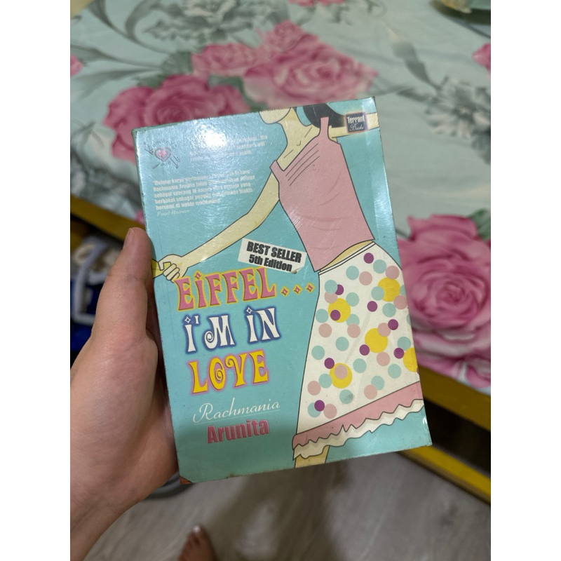 novel buku eiffel i’m in love