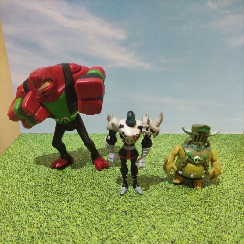 Ben 10 Omniverse figure Bandai