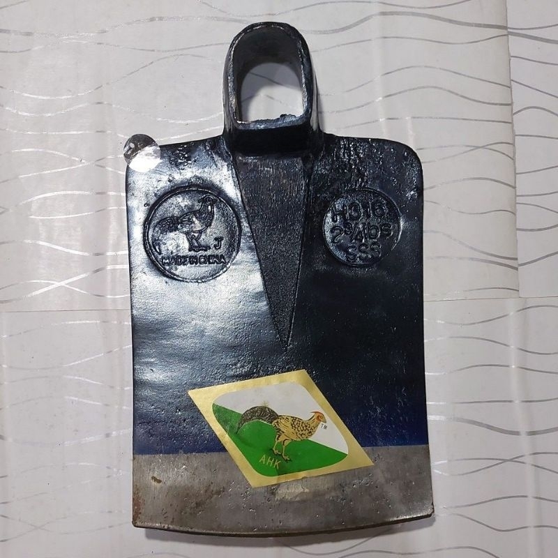 Cangkul Pacul cap Ayam jago