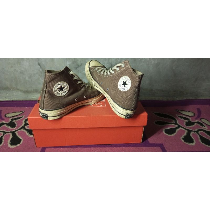 Converse Squirrel Friend