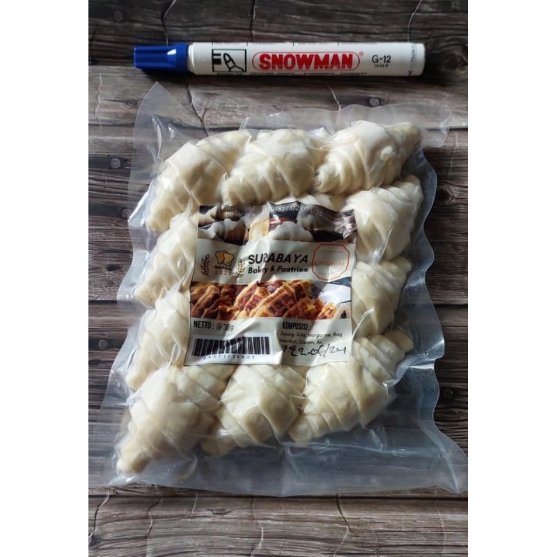

Croisant frozen