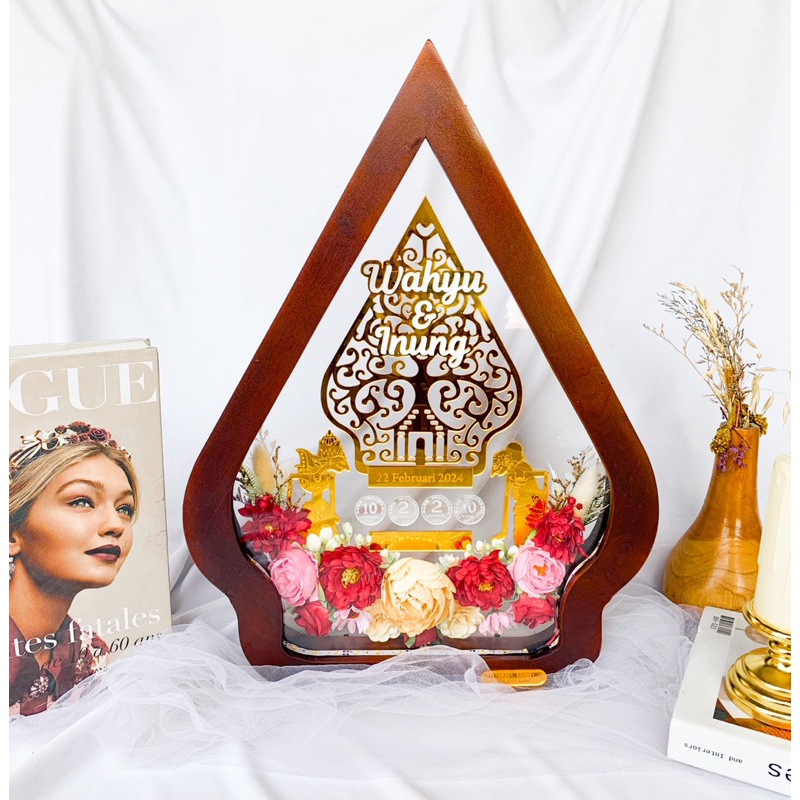 mahar Seri wayang emas frame wayang uk 30x40cm