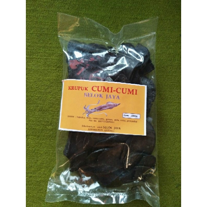 

Kerupuk Cumi Selok Jaya 200gr