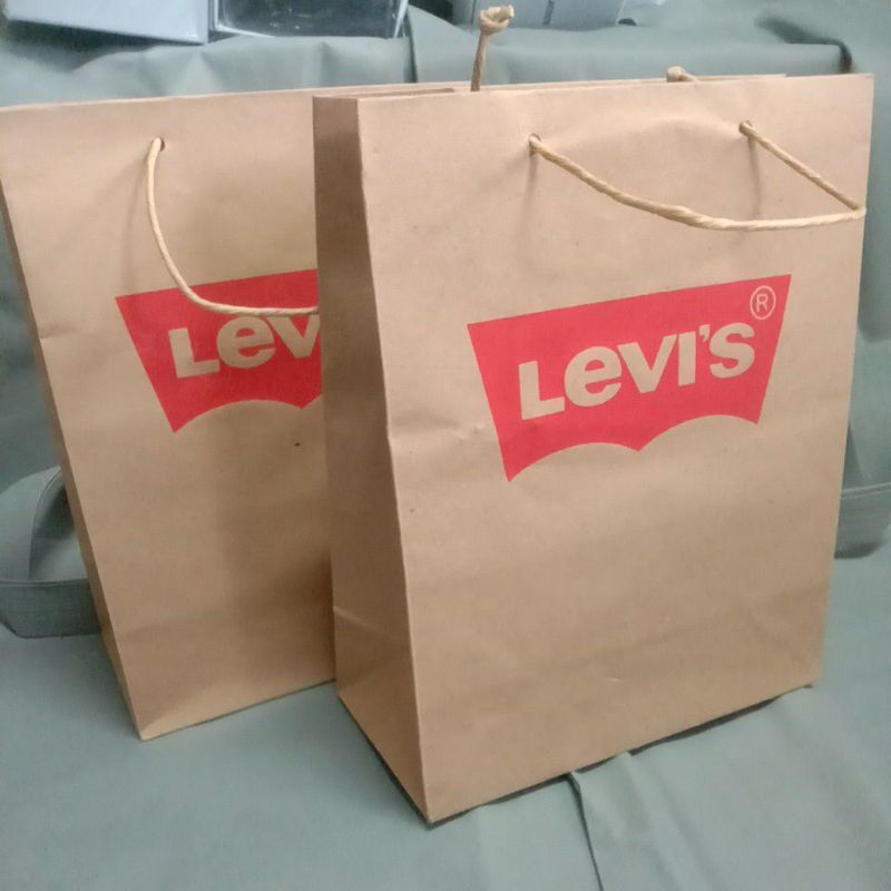 

Paper bag Premium branded.