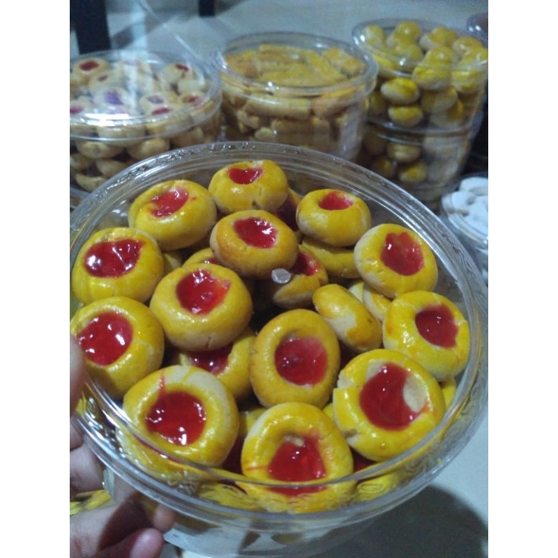 

Kue lebaran/kukis strawberry