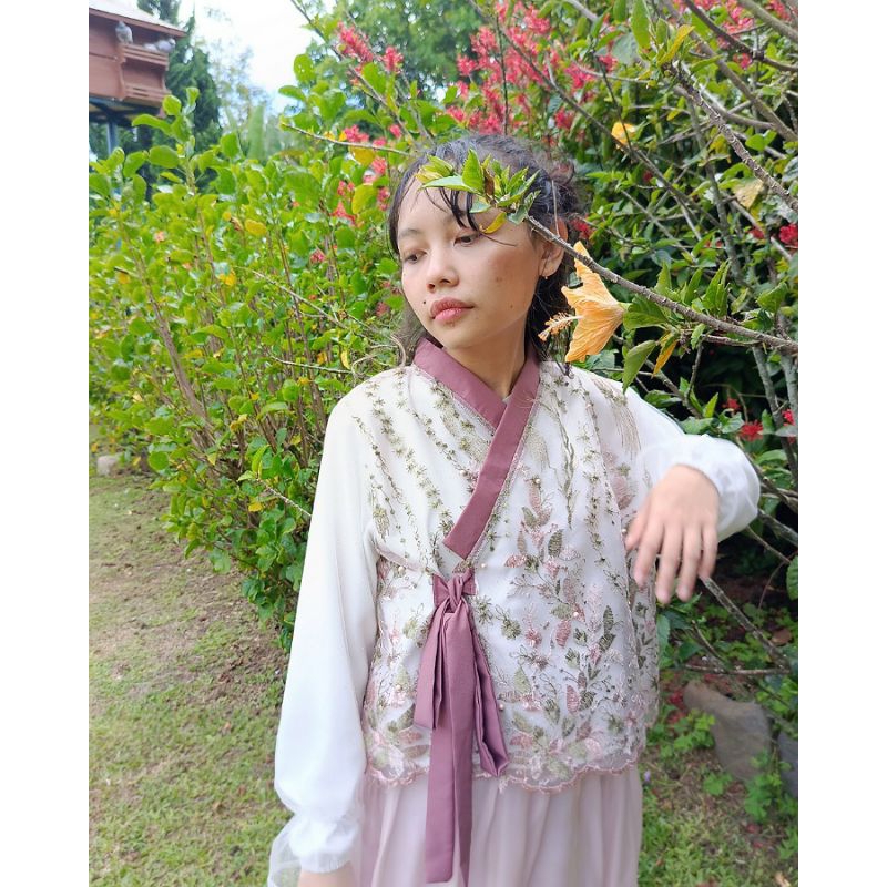 Lavanya Priscilla Embroidery With Pearls Jeogori Hanbok Korea / Perpisanan / Dress Wanita Tradisiona