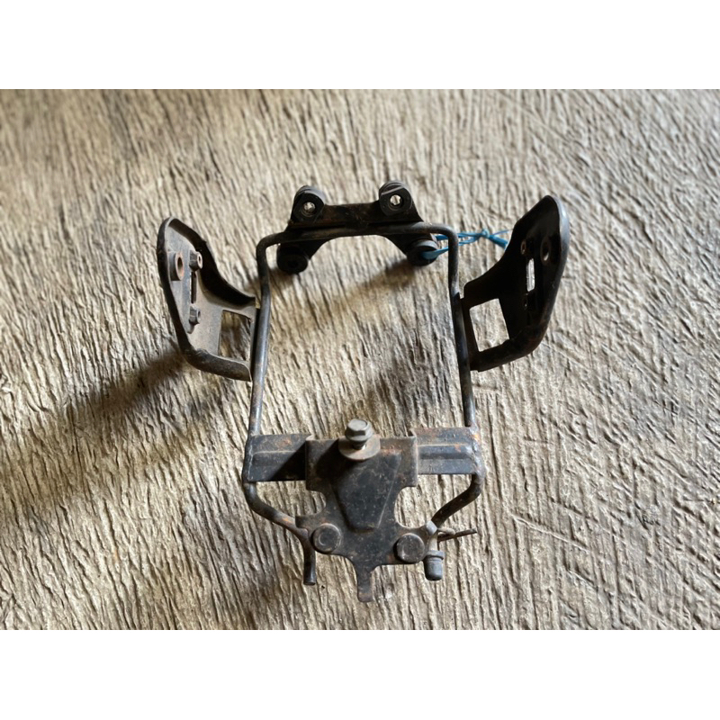 Pangkon dudukan lampu depan GL Pro ori copotan