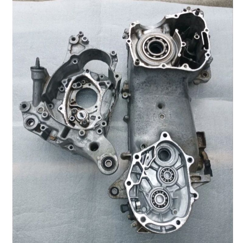 Crankcase karter krengkes vario 125 fi old bohlam kanan kiri vario 150 old / vario 125 new original 