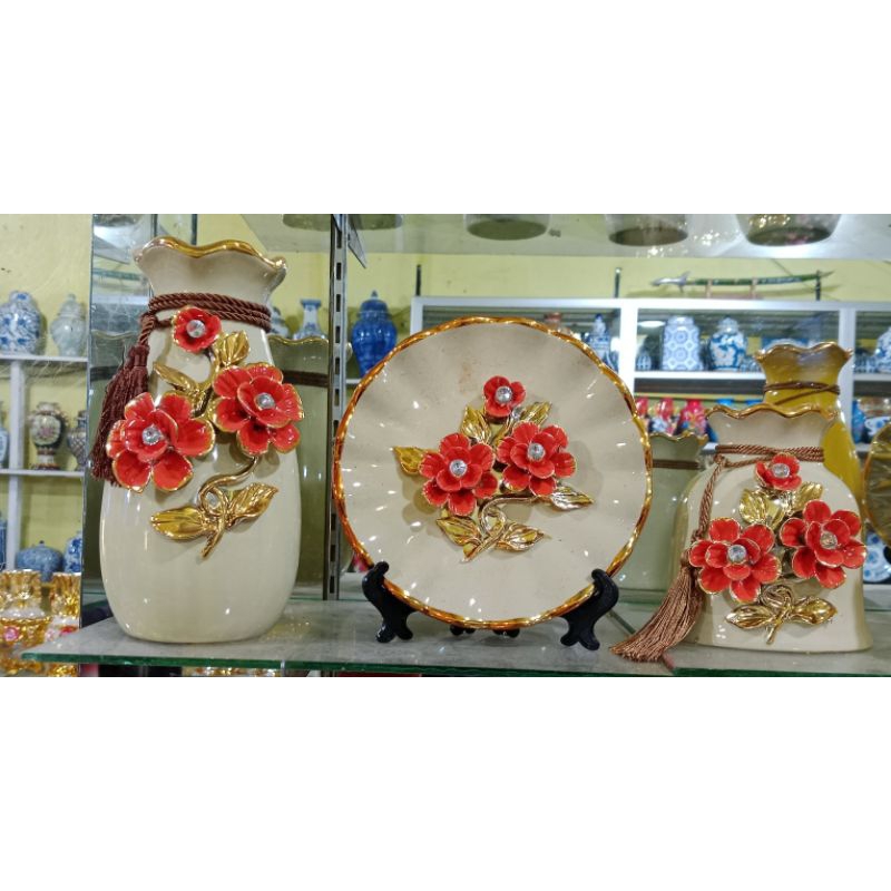 pajangan Keramik Guci piring