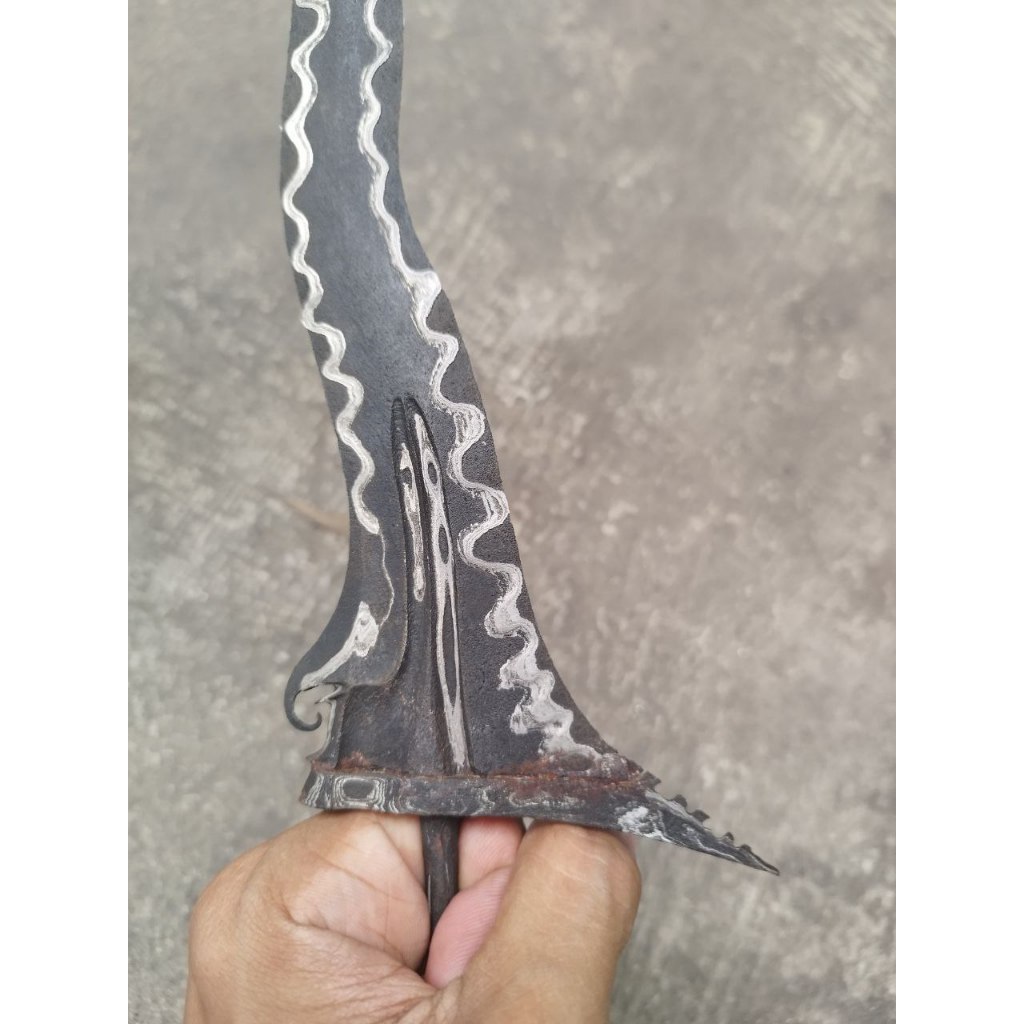Keris luk 7 Balebang pamor Untu Walang