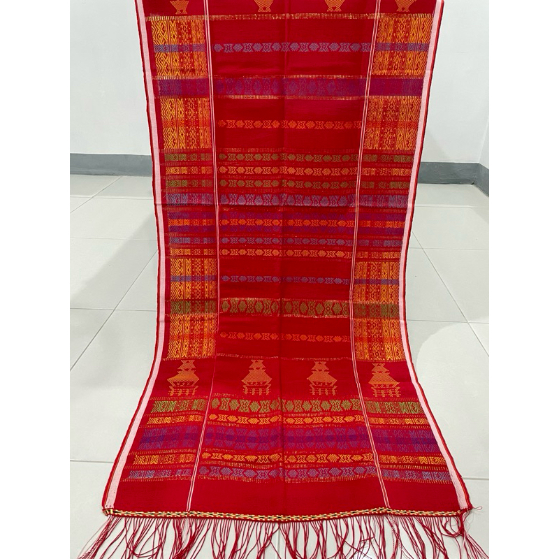 Uis Nipes Semi Sutra Rumah Adat