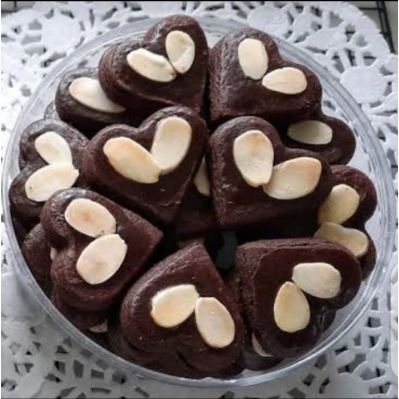 

kue coklat almond home made 250gram