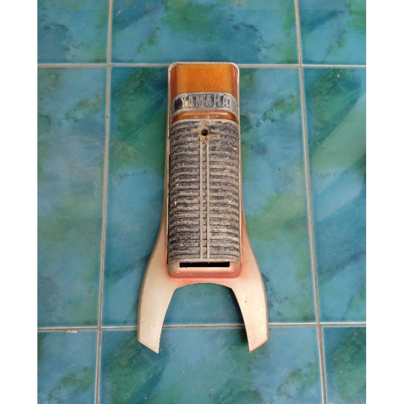 Dasi depan yamaha v75 panel dada depan yamaha v75 original