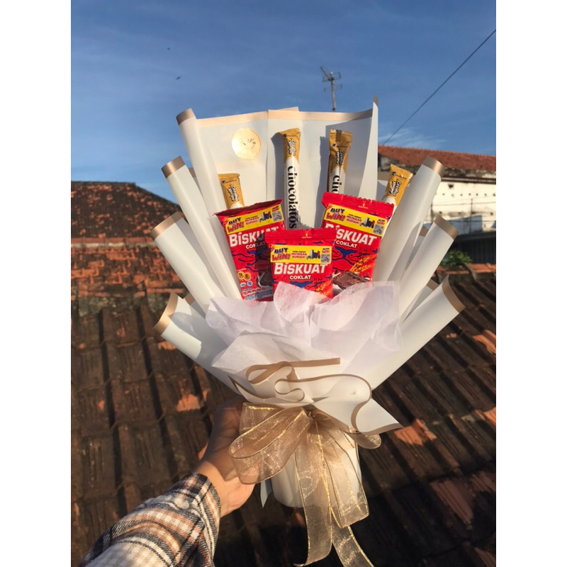 

Buket medium snack wisuda murah meriah