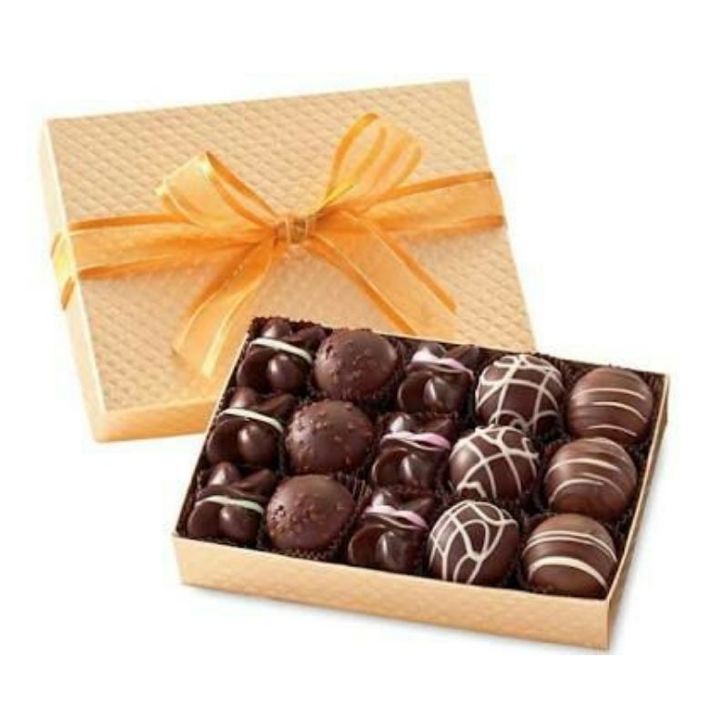 

Coklat Truffle Coklat Box Hampers Ulang Tahun, Hampers Lebaran, Hampers spesial, Gift