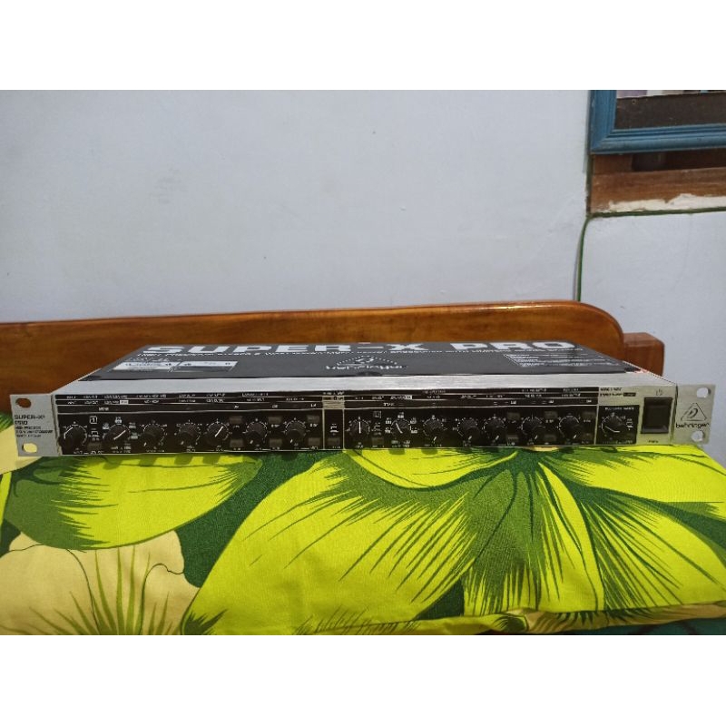 Crossover Aktif Behringer CX3400 Original second Jarang Pakai