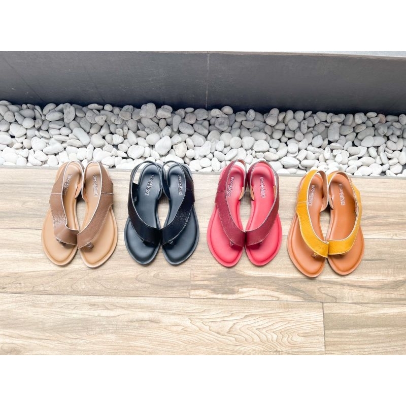 SANDAL WANITA KULIT BHONKSHORS JEPIT TALI FLAT