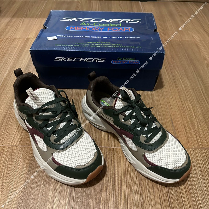 Preloved Skechers Man sepatu cowok pria laki - size 9.5