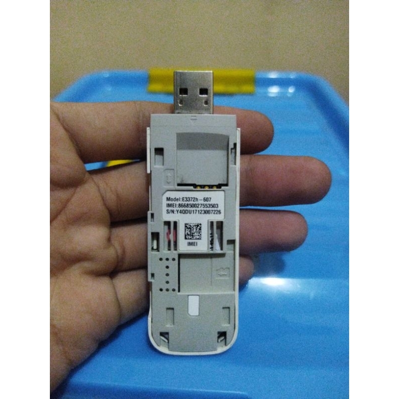 Modem Stick USB E3372h-607 Ori Huawei Unlock (tanpa tutup)