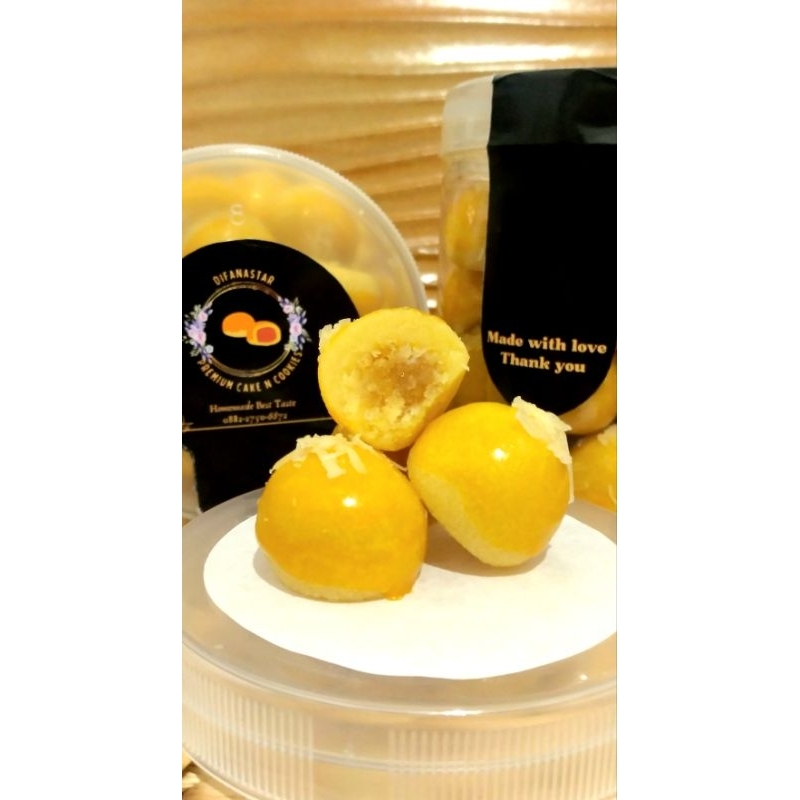 

Nastar Premium mini cup isi 15》Nastar Sultan enak lembut