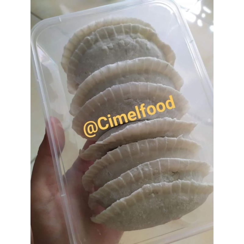 

CIRENG ISI AYAM SUWIR PEDAS/BAKSO PEDAS/SOSIS PEDAS/KEJU 1 box isi 8 pcs